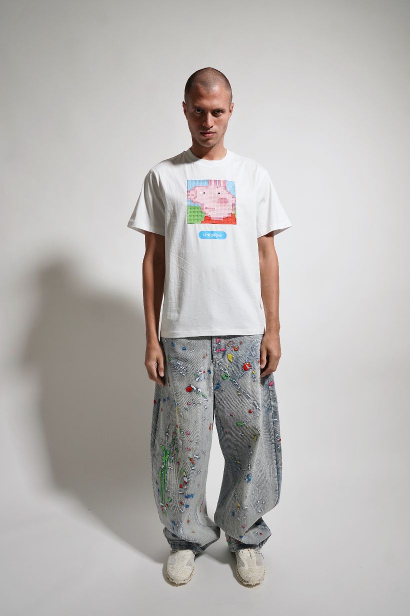 UNFOLLOW PIG TEE